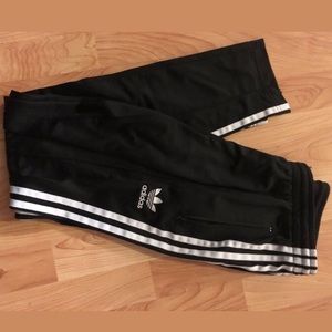 🖤Adidas track pants🖤